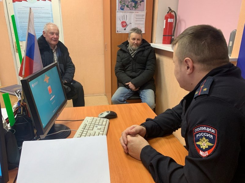 Общественники в Белоярском проверили работу участковых пунктов полиции