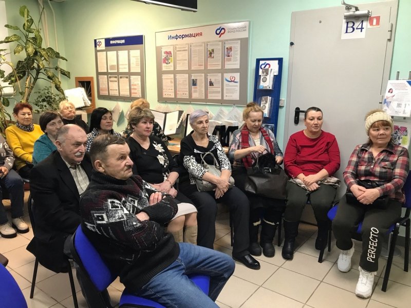 Полицейские Белоярского провели правовую беседу с пенсионерами города
